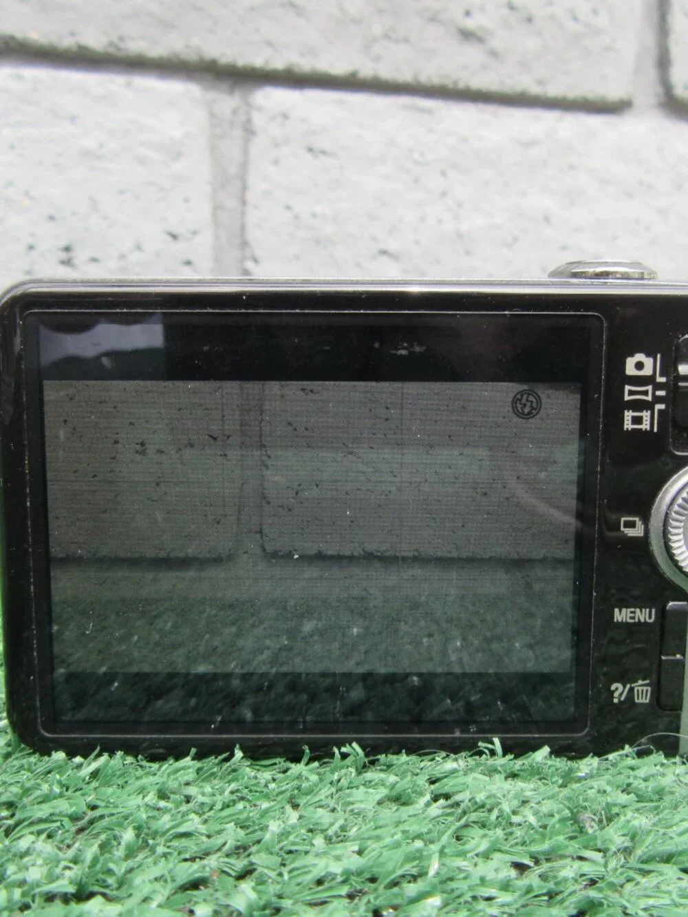 Sony Cyber-Shot DSC-WX150 Silver Digital Camera w/ New Battery & Charger